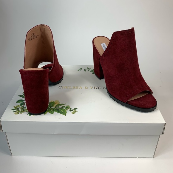 New Chelsea & Violet
Tess Suede Block Heel Mules - Picture 7 of 13